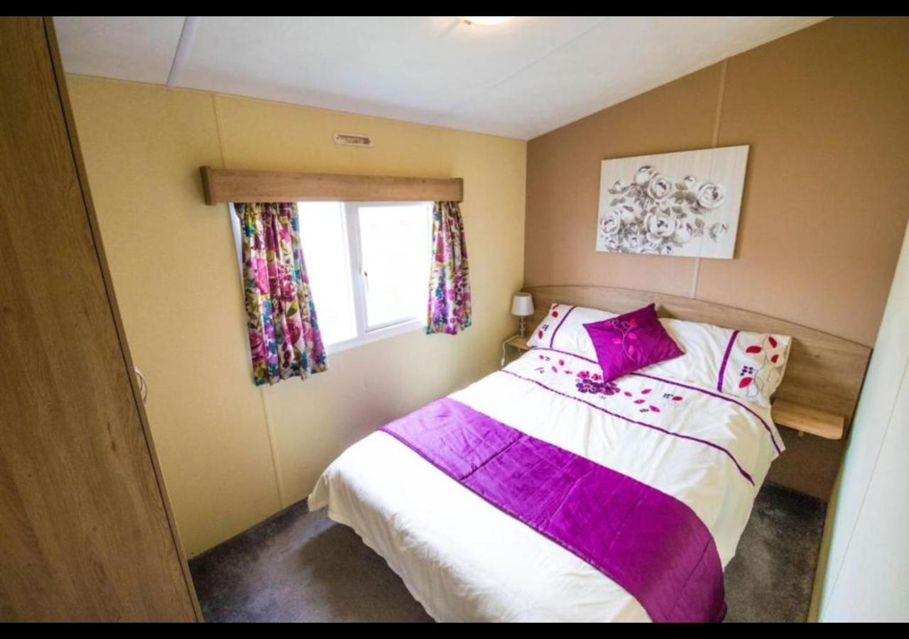 Sbl70 - Camber Sands Holiday Park - Sleeps 8 - Close Swimming Pools And Facilities - Private Parking Zewnętrze zdjęcie